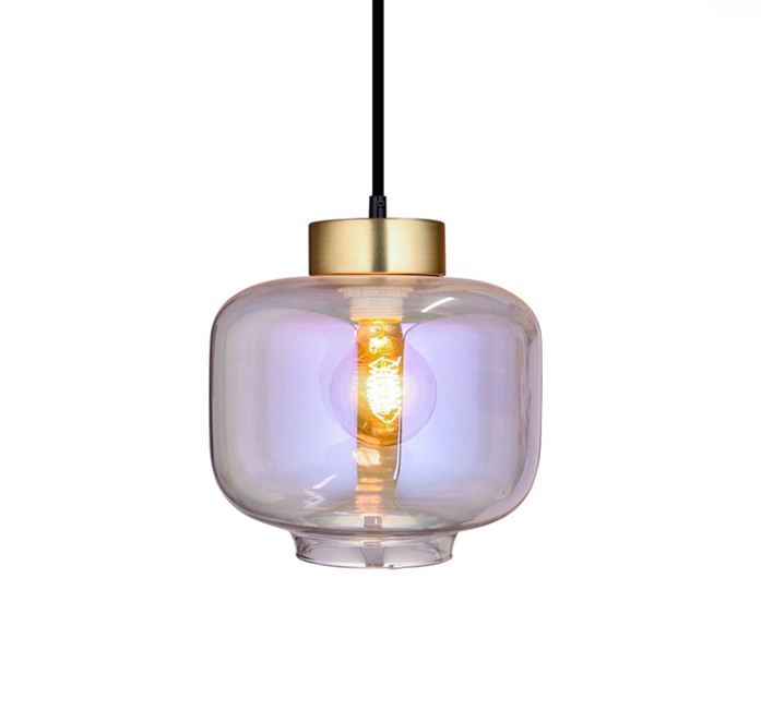What's the difference between a chandelier and a pendant light?